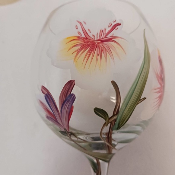 9" Goblet HAND PAINTED WINE GLASS Hawaiian Hibiscus Lilly Flowers - Picture 10 of 15